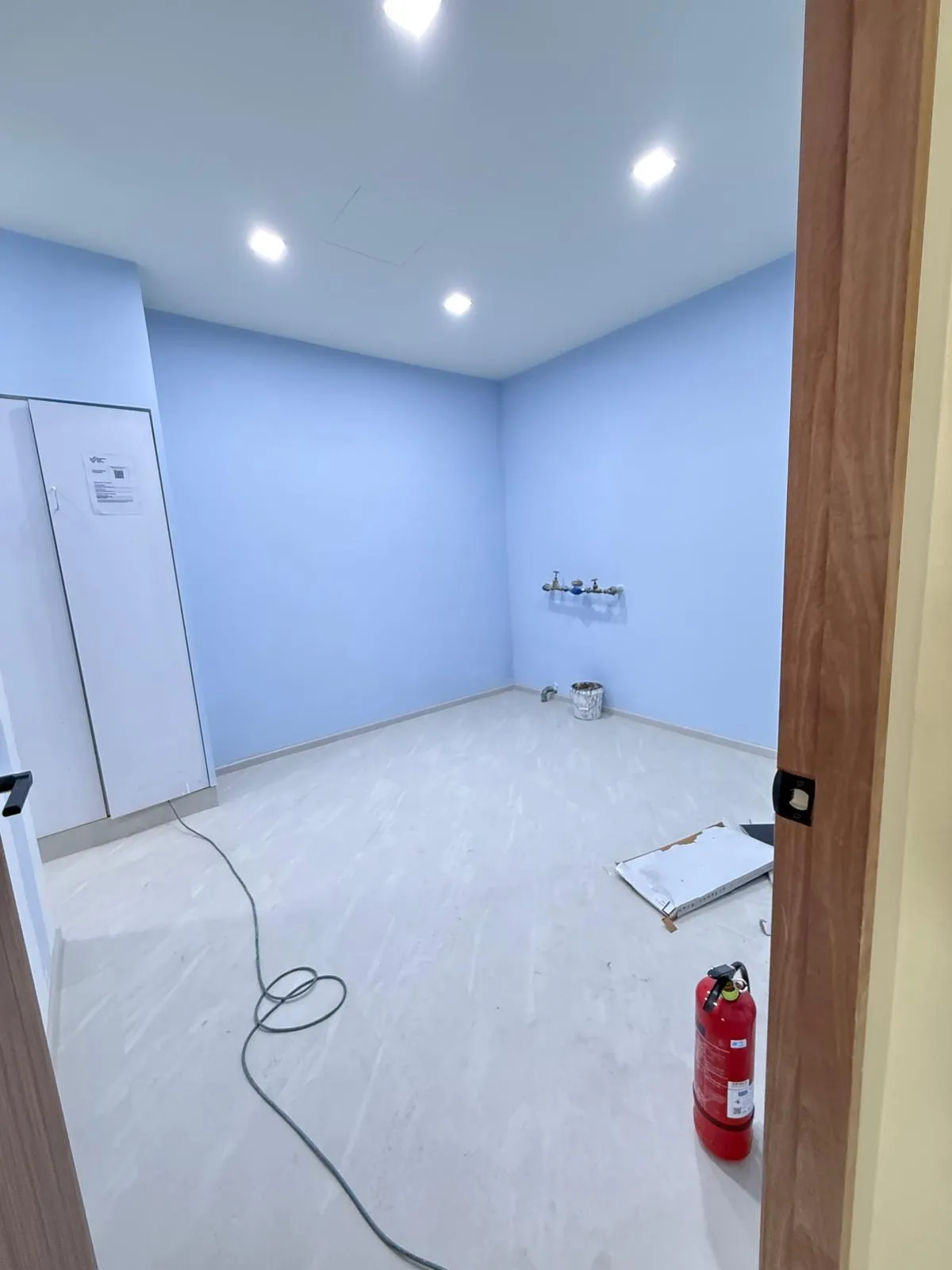 Split Aircon Wall Mount & Clean PVC Trunking Routing